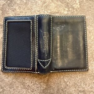EUC - Fossil Leather Billfold Wallet- Black